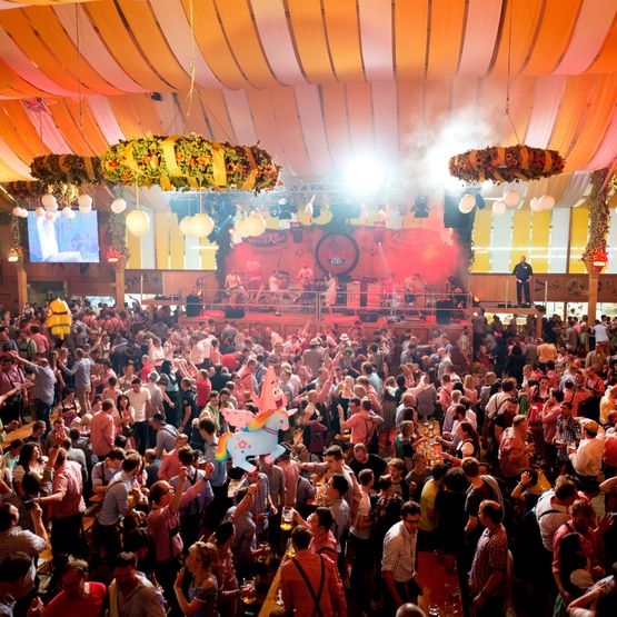 Cannstatter Volksfest 2021, Klauss Und Klauss Dinkelacker, 27. September Cannstatter Volksfest 2021, Klauss Und Klauss Dinkelacker, 27. September